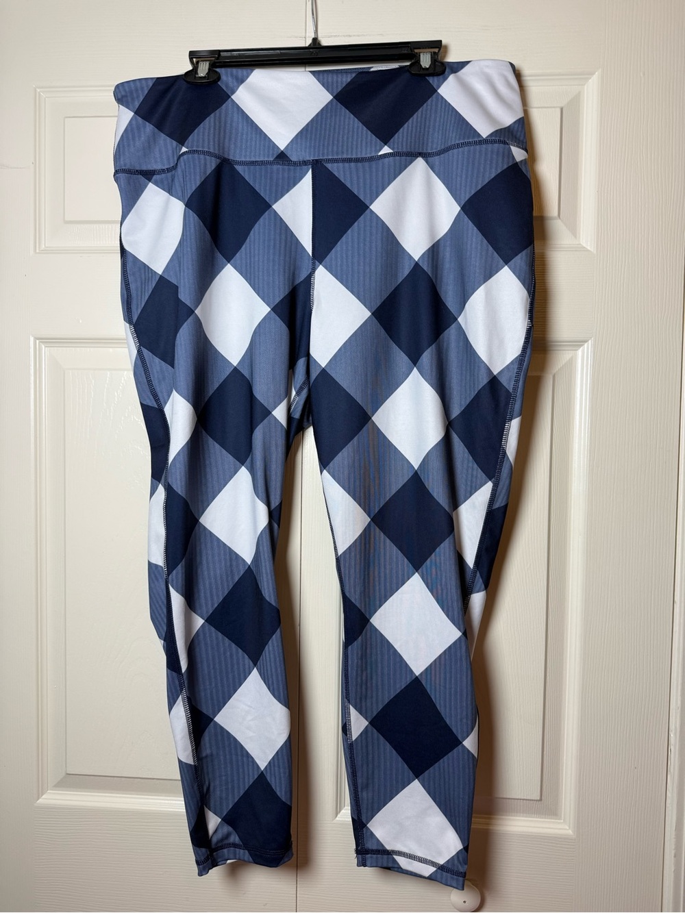 Crown‎ & Ivy Plaid Athletic Leggings